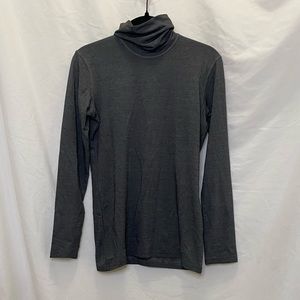 Watson’s gray athletic base layer long sleeve turtleneck, size S